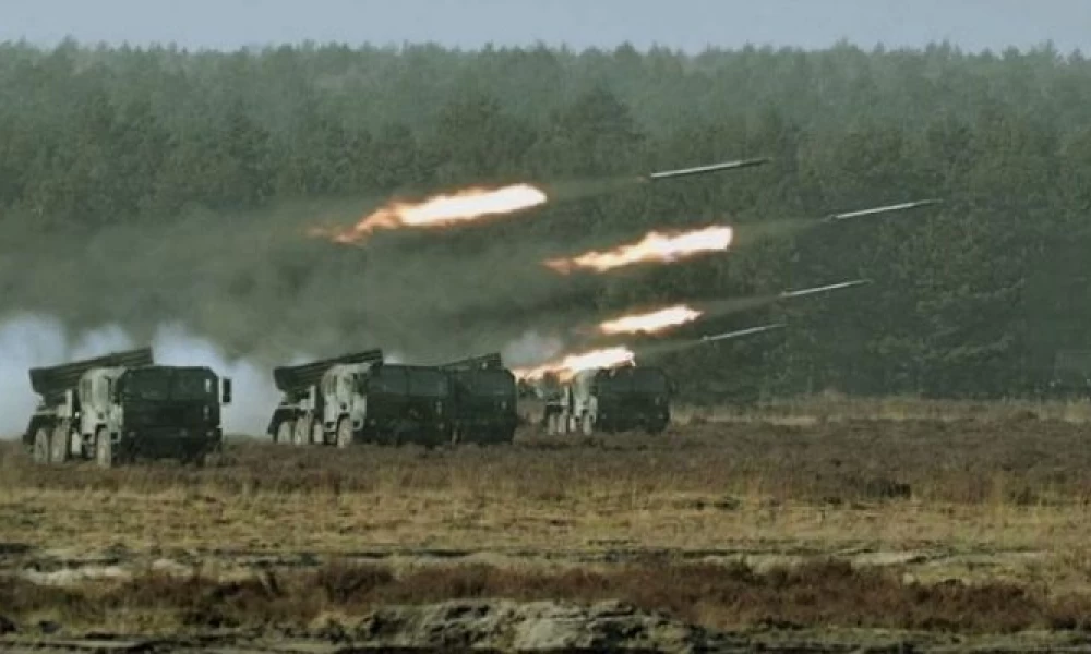 Η Κίνα αναπτύσσει το θανατηφόρο σύστημα πυραύλων MLRS κοντά στα σύνορα της Ινδίας